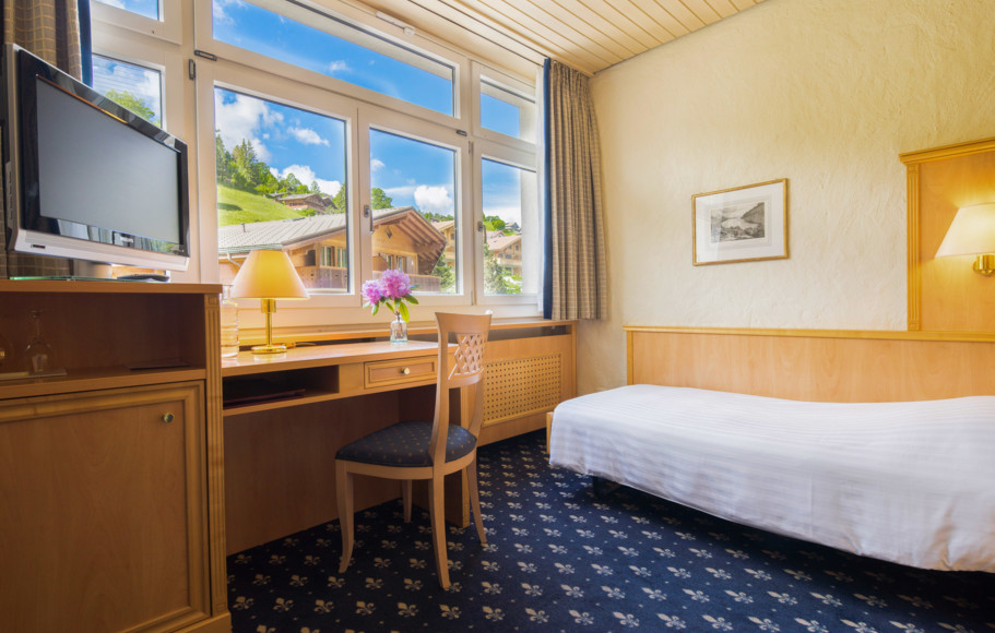 <p>Moderne Einzelzimmer für einen erholsamen Schlaf.<br>Wahlweise zur Nord- oder Südseite, mit Balkon und Aussicht auf die imposante Eigernordwand.<br> </p>