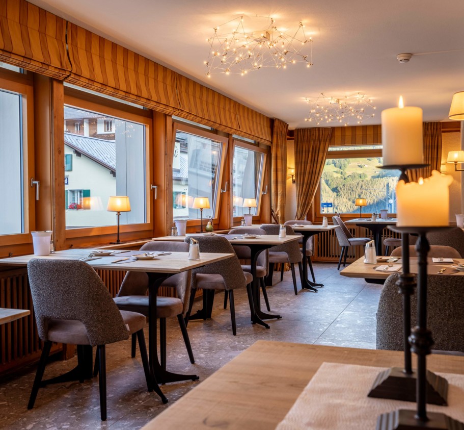 Panoramic Dining Room