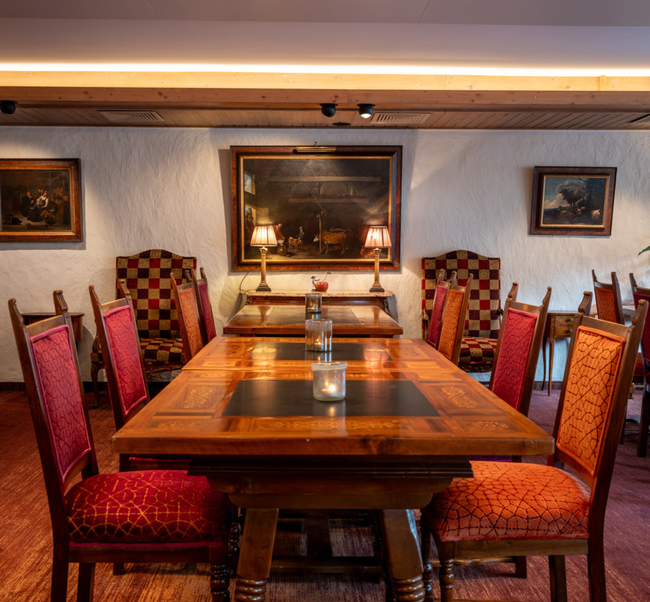 Panoramic Dining Room